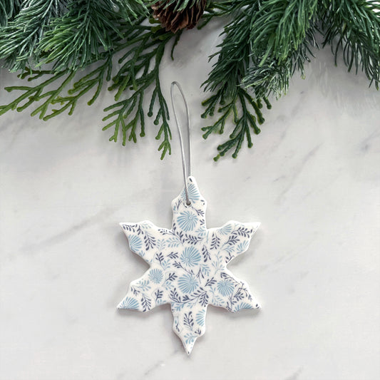 *Christmas* Handmade Daisy Snowflake Decoration