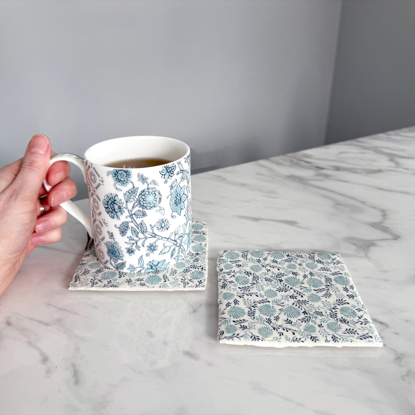 Porcelain Daisy Coaster Set