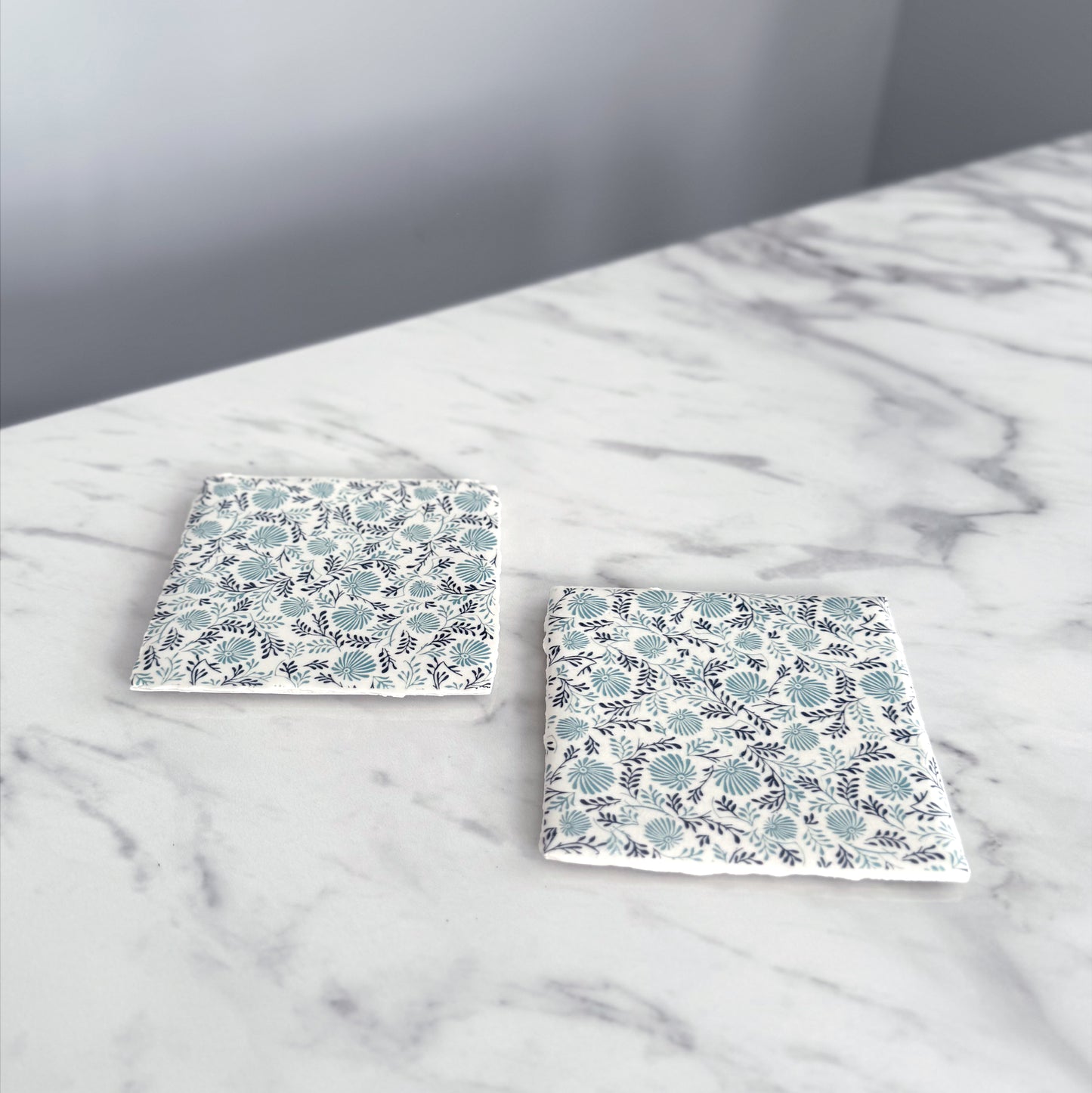 Porcelain Daisy Coaster Set