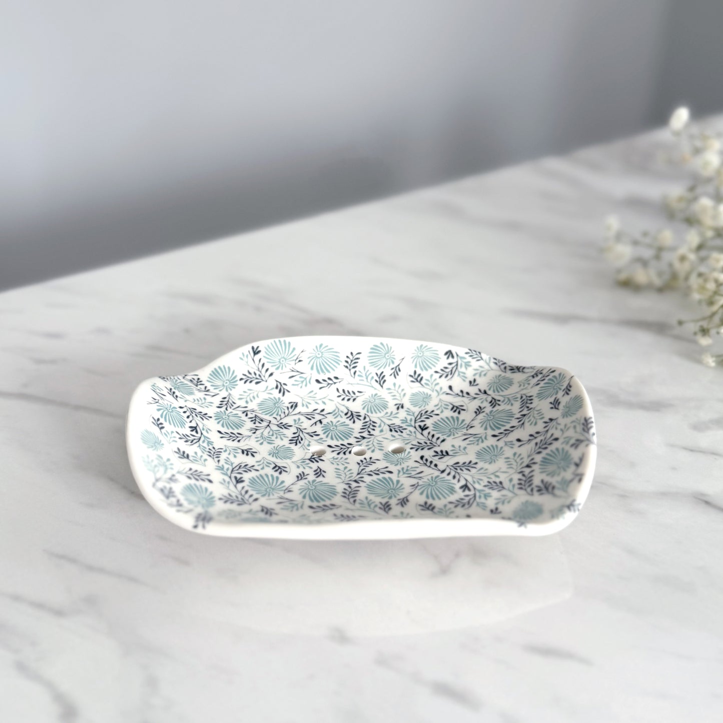 Daisy Porcelain Soap Dish