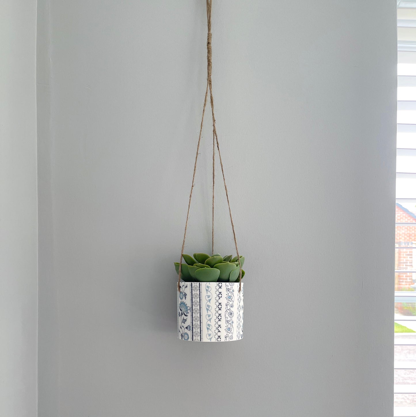 Large Hanging Planter Pot - Jasmine
