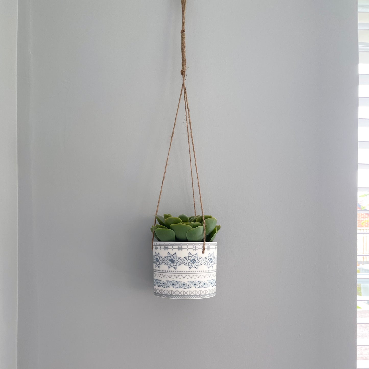 Large Hanging Planter Pot - Safflower