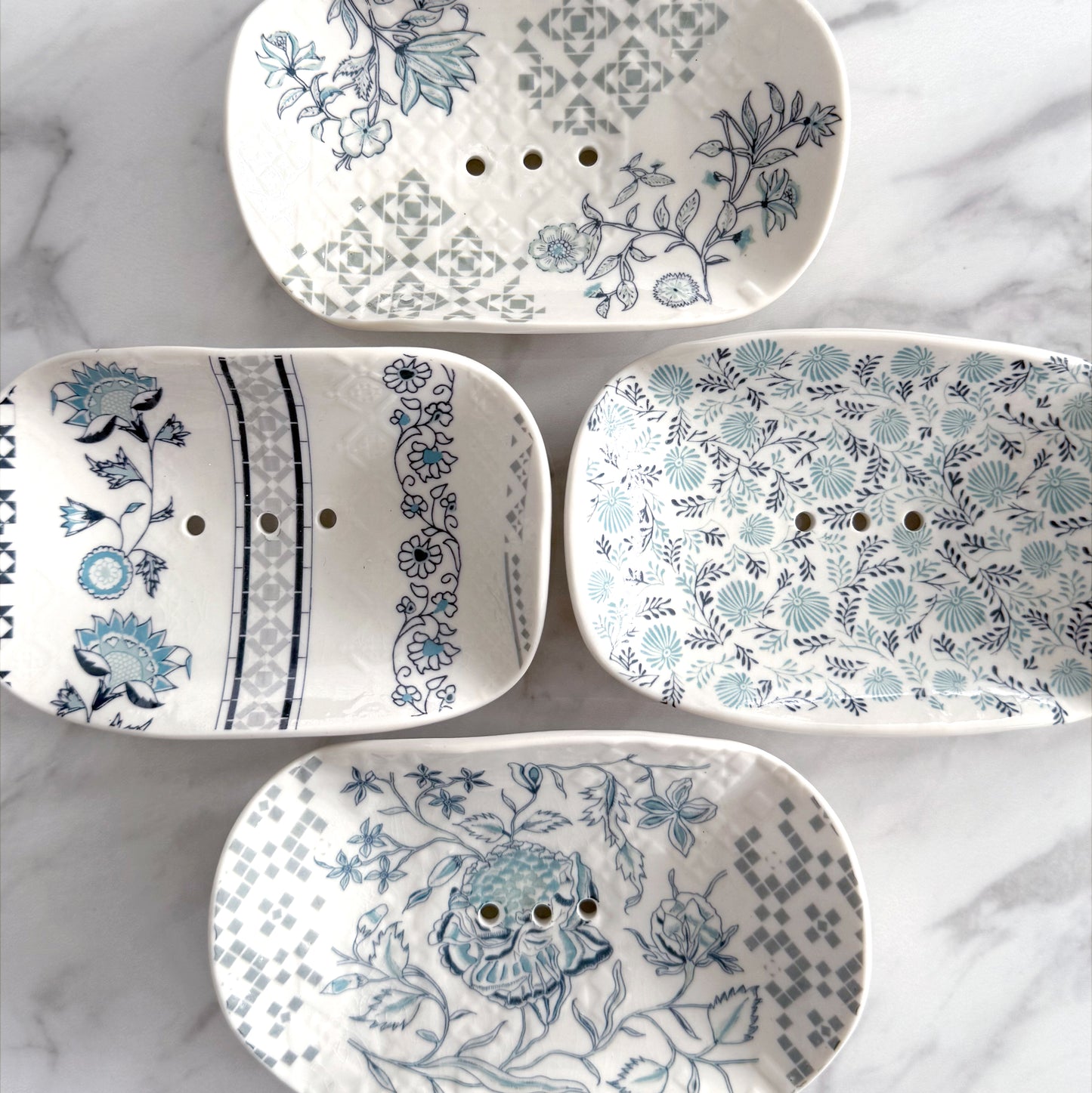 Daisy Porcelain Soap Dish