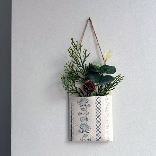 Wall Hanging Pocket Planter - Design 2