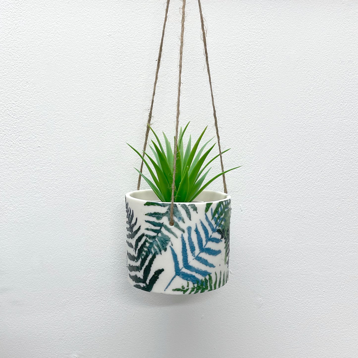 Decorate Your Own Stem Vase/ Planter Pot Workshop