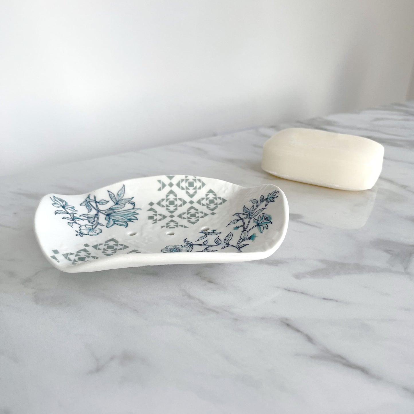 Azalea Porcelain Soap Dish