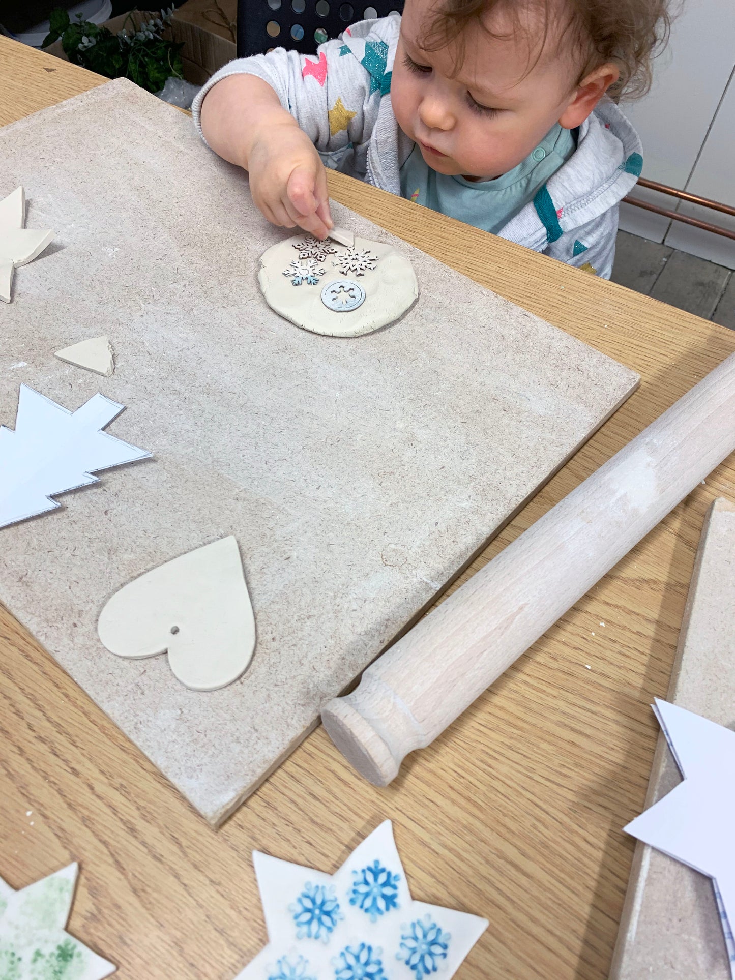Family Christmas Workshop - Porcelain Decorations