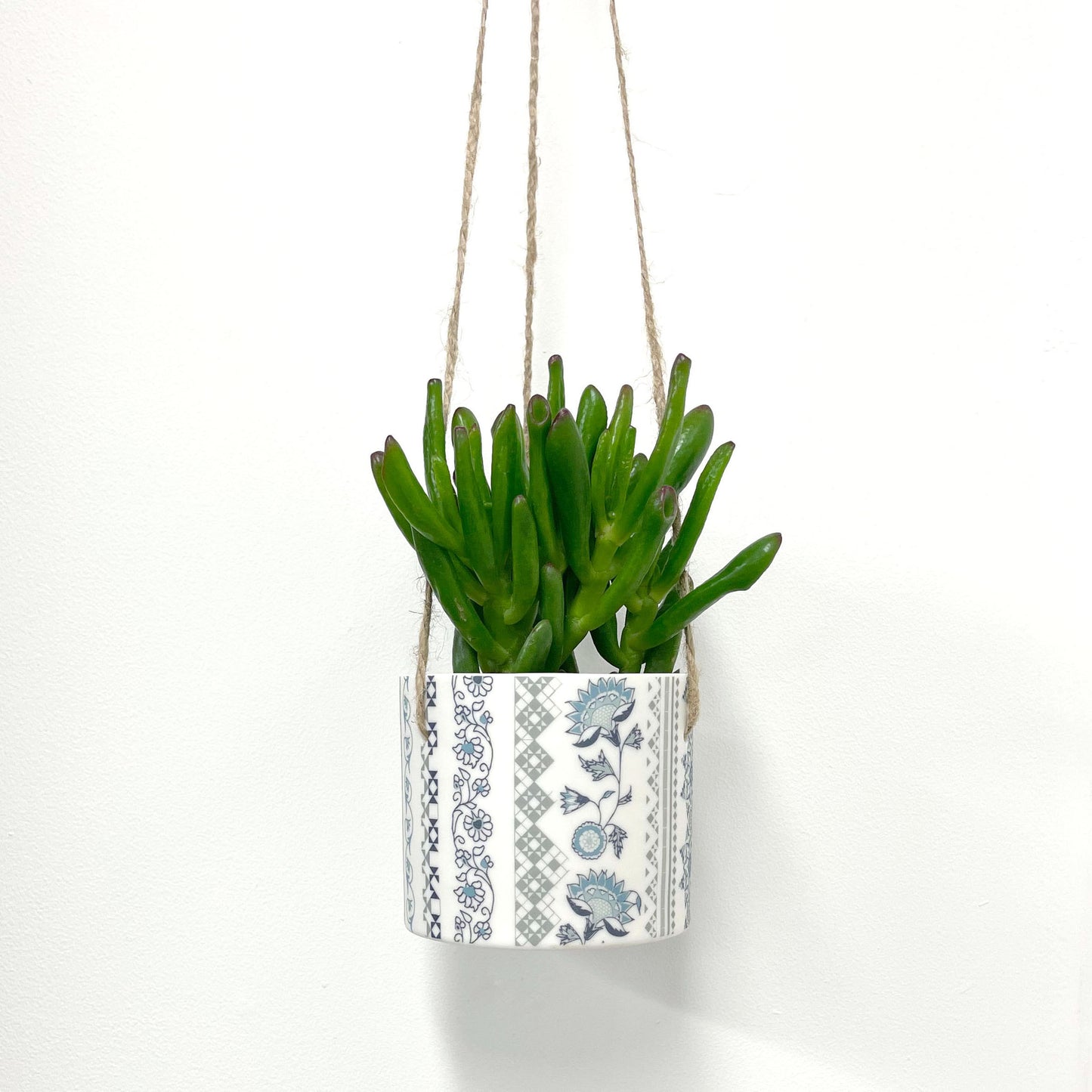 Large Hanging Planter Pot - Jasmine