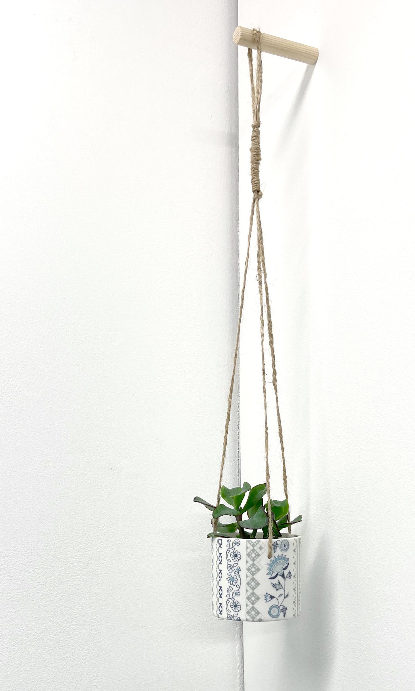 Hanging Planter Pot - Jasmine