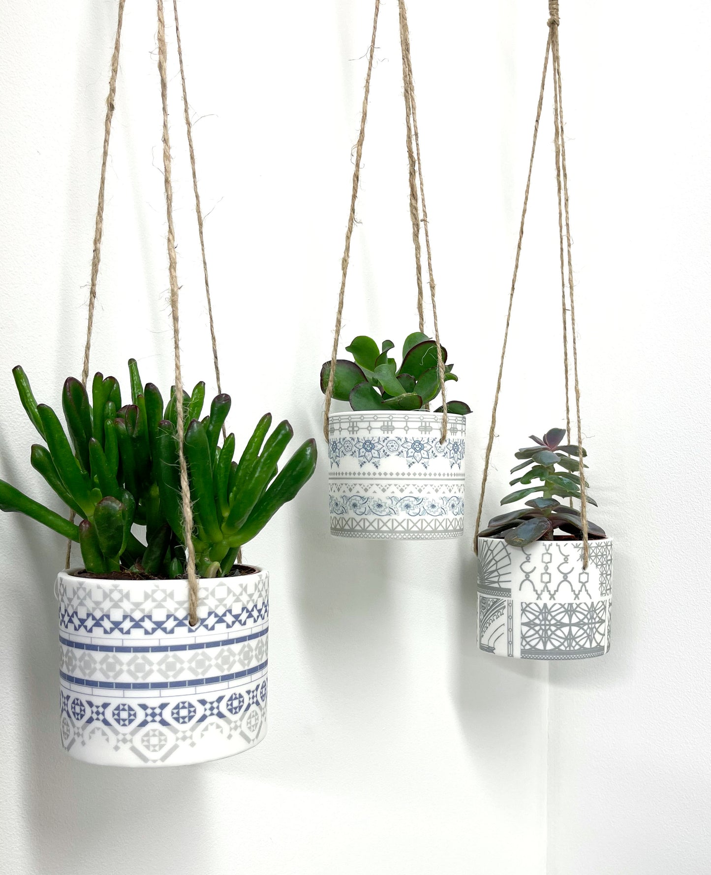 Hanging Planter Pot - Safflower