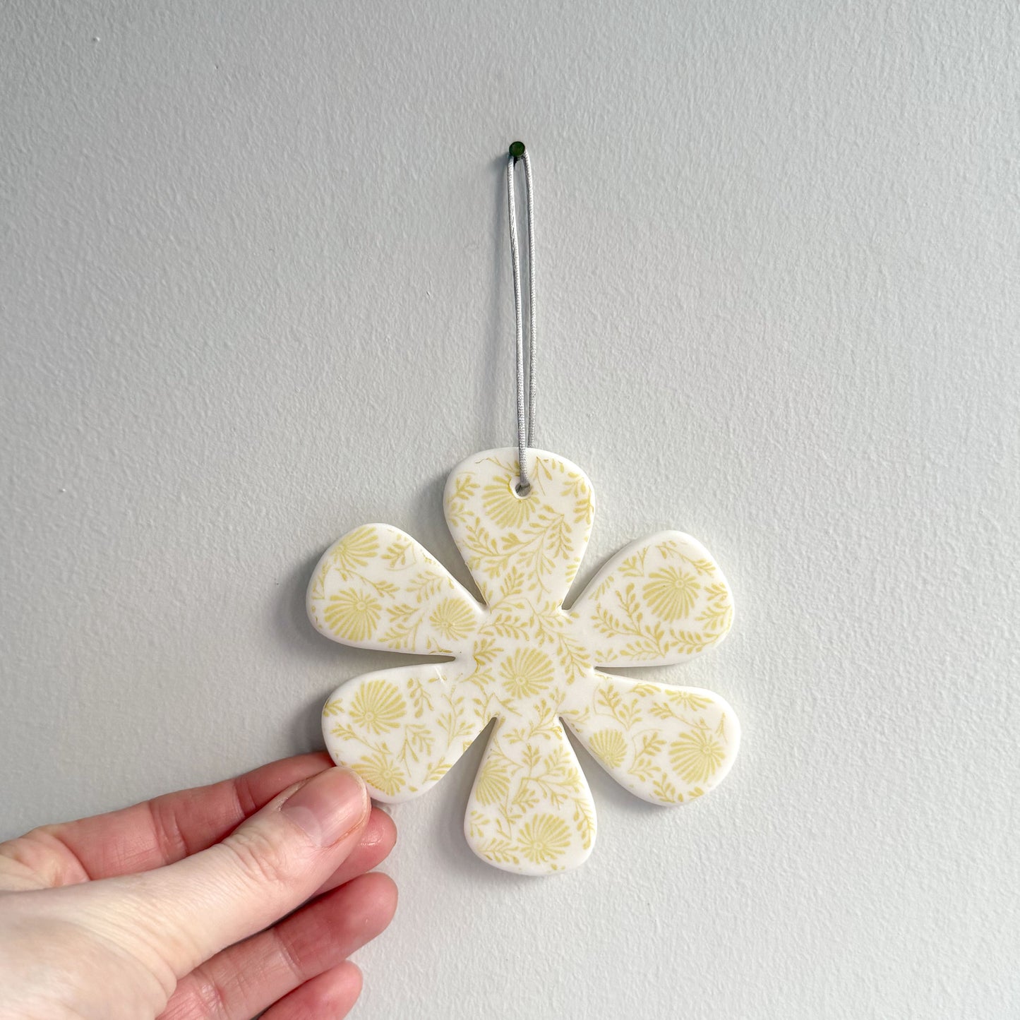 Handmade Flower Decoration - Yellow Daisy Design