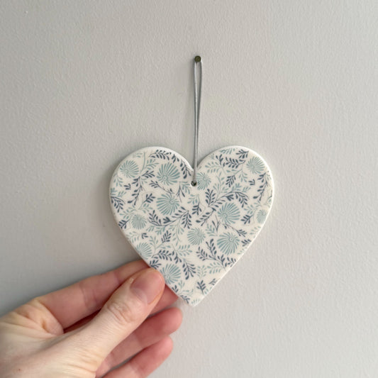 Handmade Daisy Heart Decoration 2