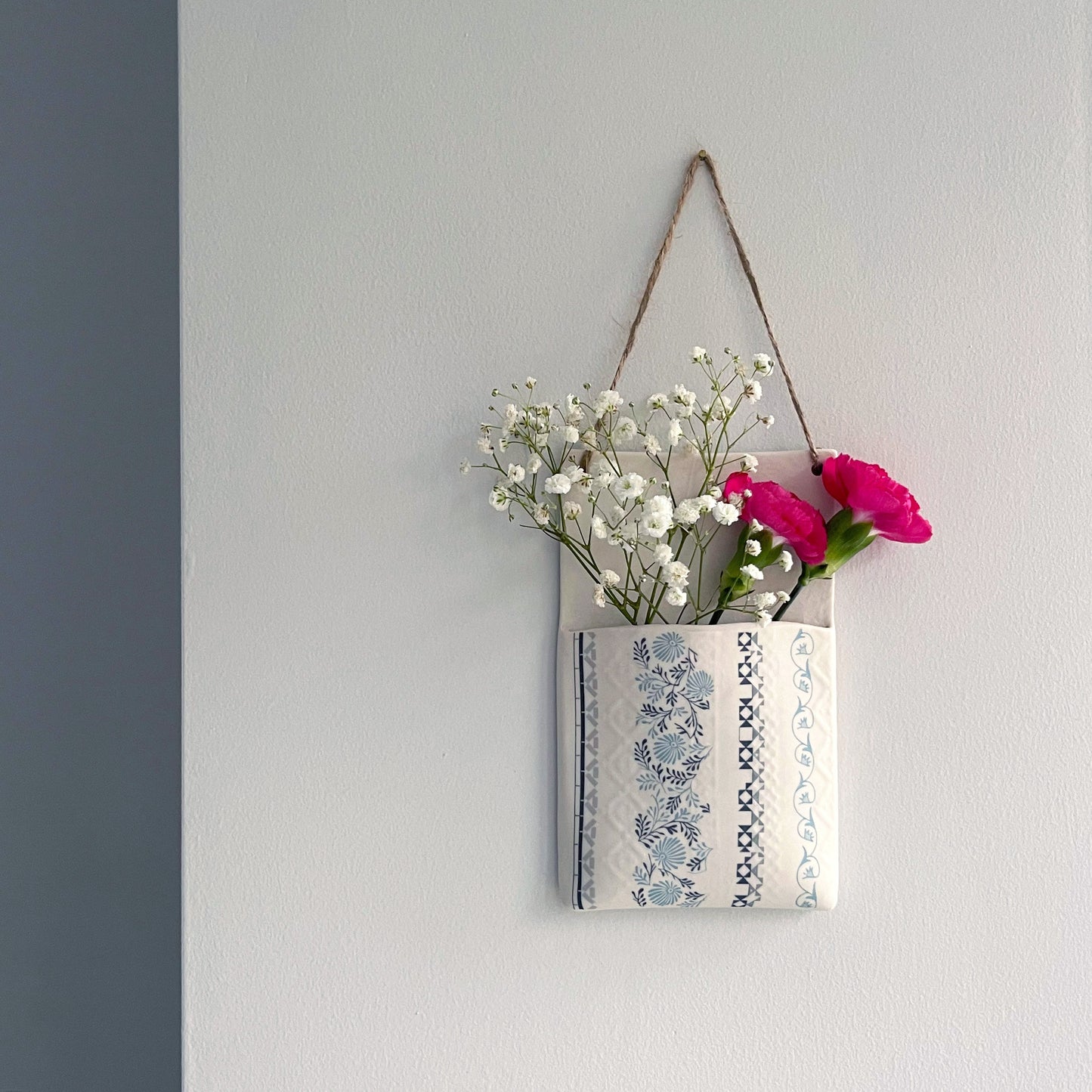 Wall Hanging Pocket Planter - Design 1