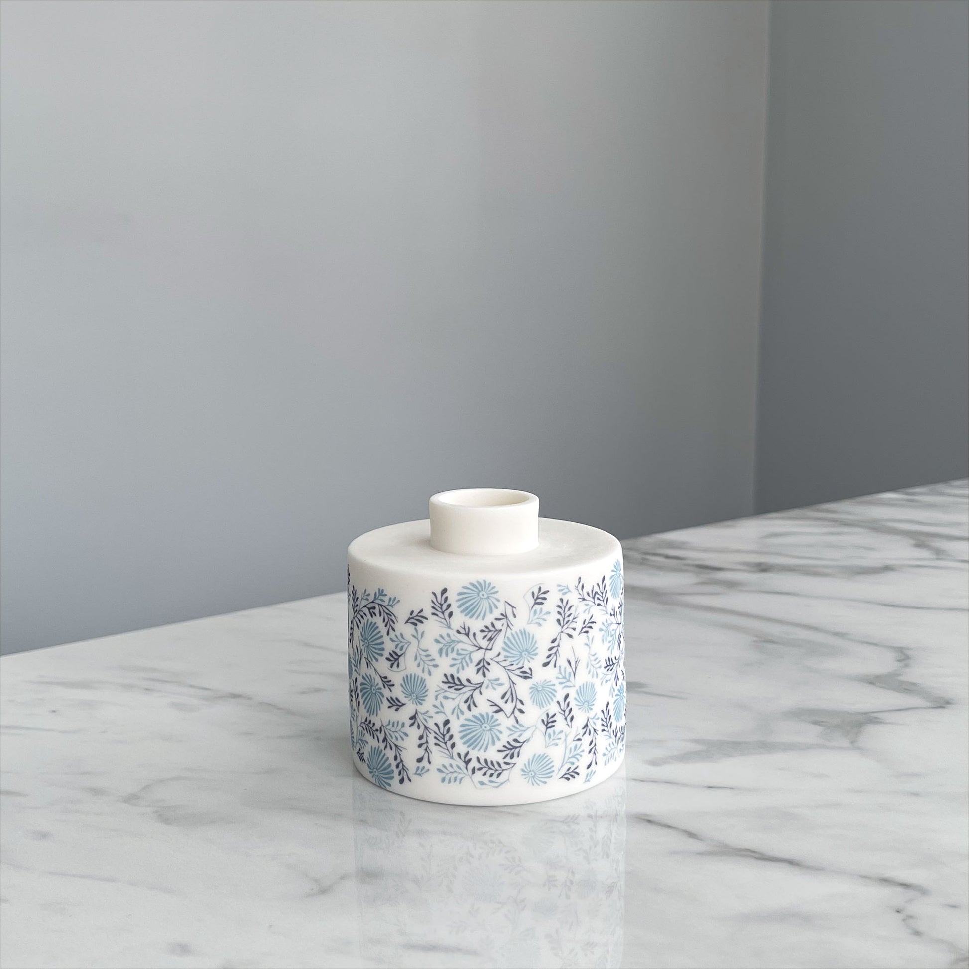 Reed Diffuser Pot - Daisy Design – Alex Allday Ceramics