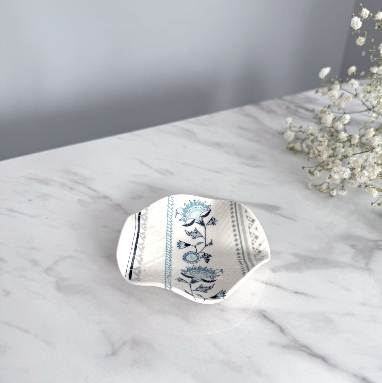 Small Porcelain Jewellery/Trinket Dish - Jasmine Print