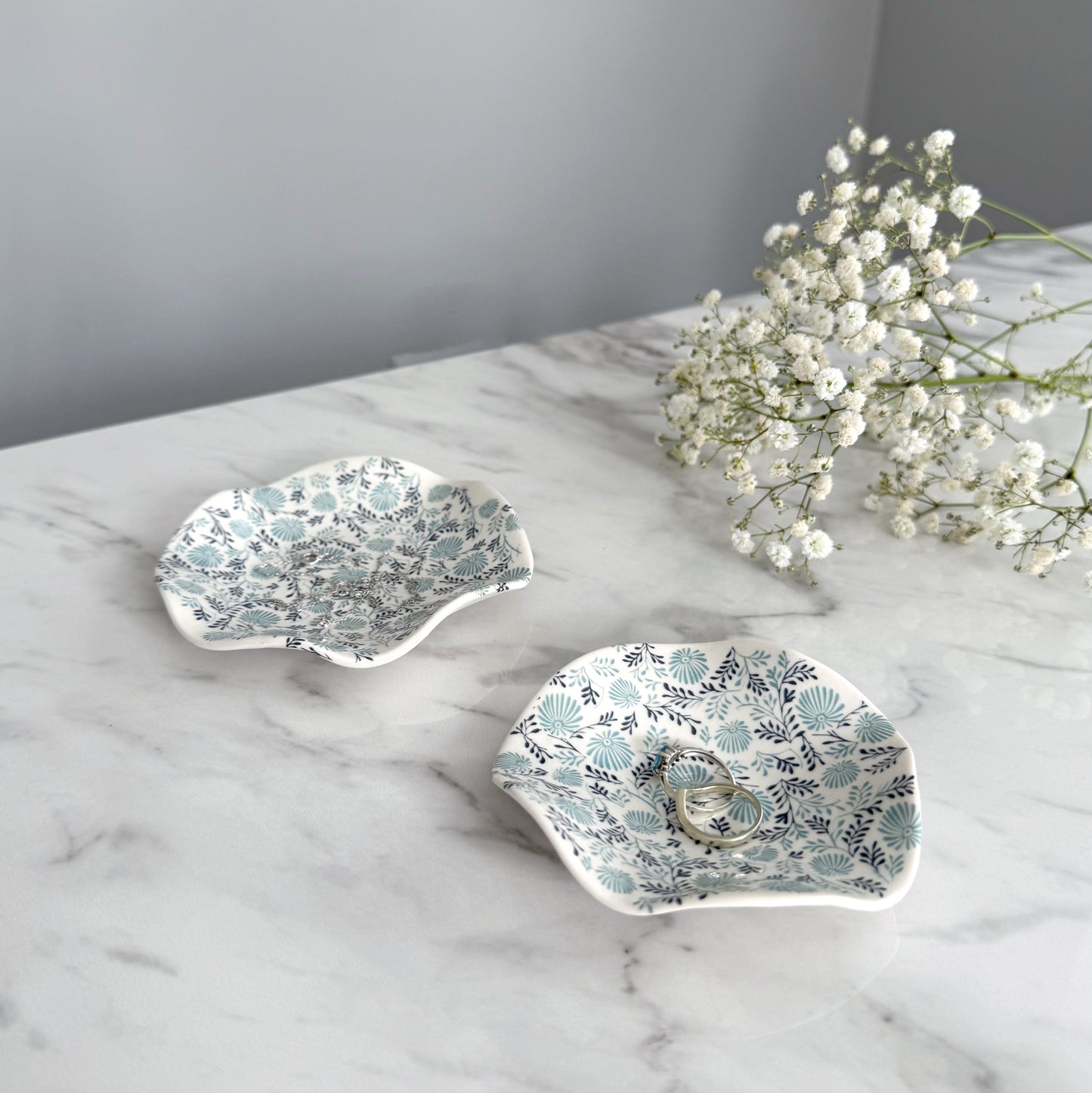 Small Porcelain Jewellery/Trinket Dish - Daisy Print