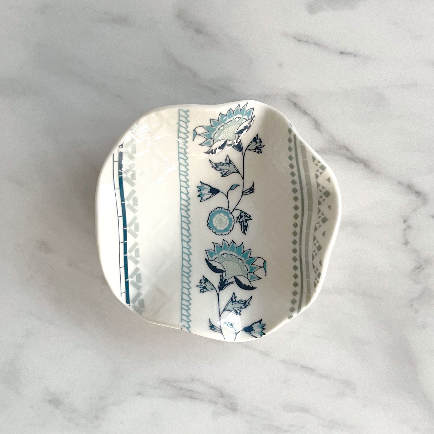 Small Porcelain Jewellery/Trinket Dish - Jasmine Print